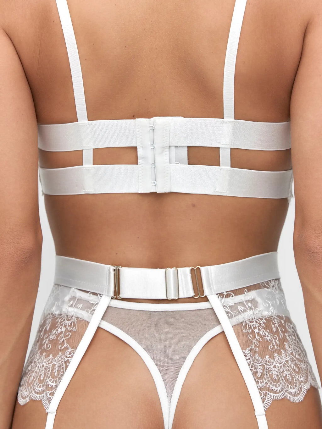 White strappy lingerie set with garter belt, sexy lace lingerie for women